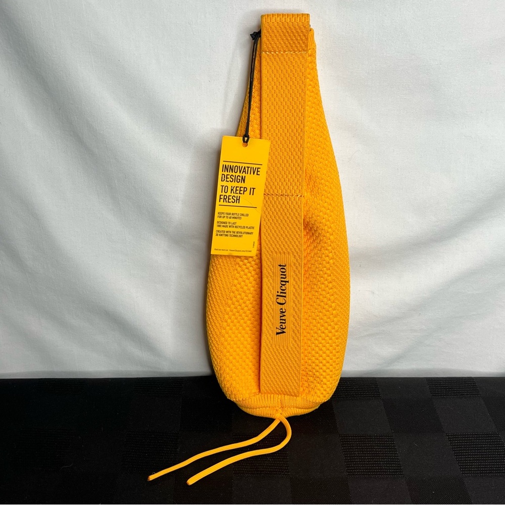 Veuve Clicquot Champagne Ice Jacket Travel Picnic Orange NWT
